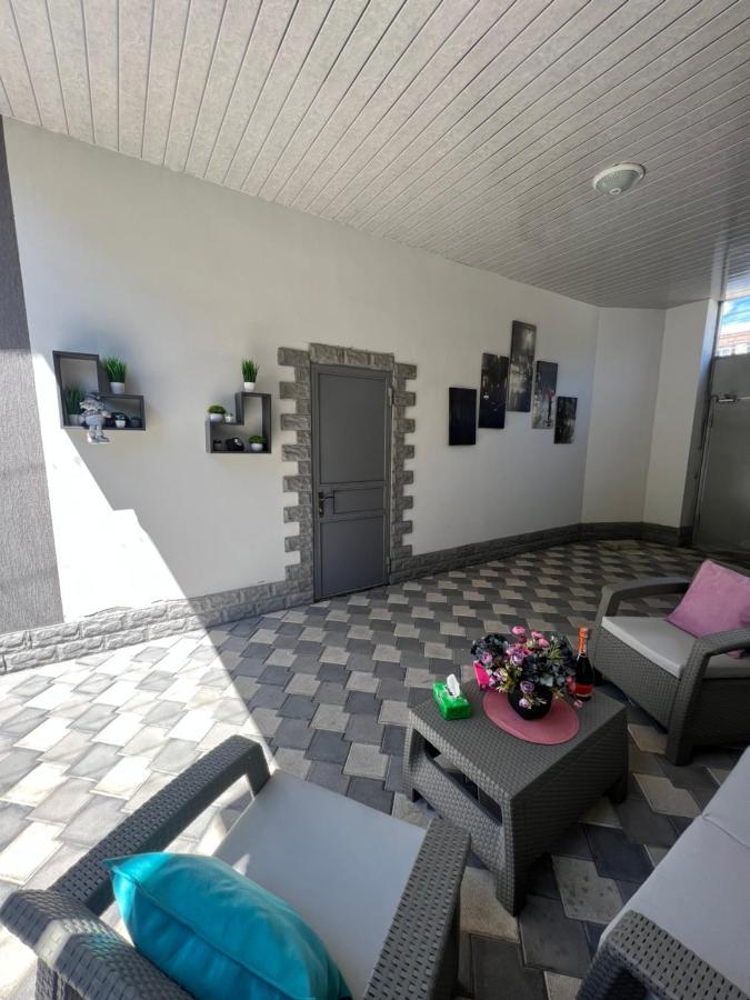 Comfortable Apartments/Комфортные Апартаменты Ереван Екстериор снимка